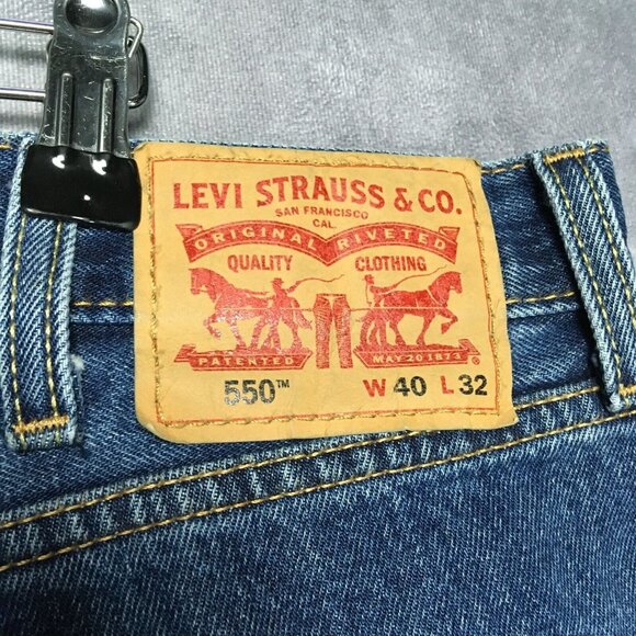 Levis Mens 550 Relaxed Fit Blue Jeans size 40x32 Cotton Denim Pants Copper Rivet - Picture 7 of 16